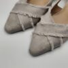 LA SELLERIE - Chanel in camoscio tortora con incrocio in gro' tacco 35 - immagine 5
