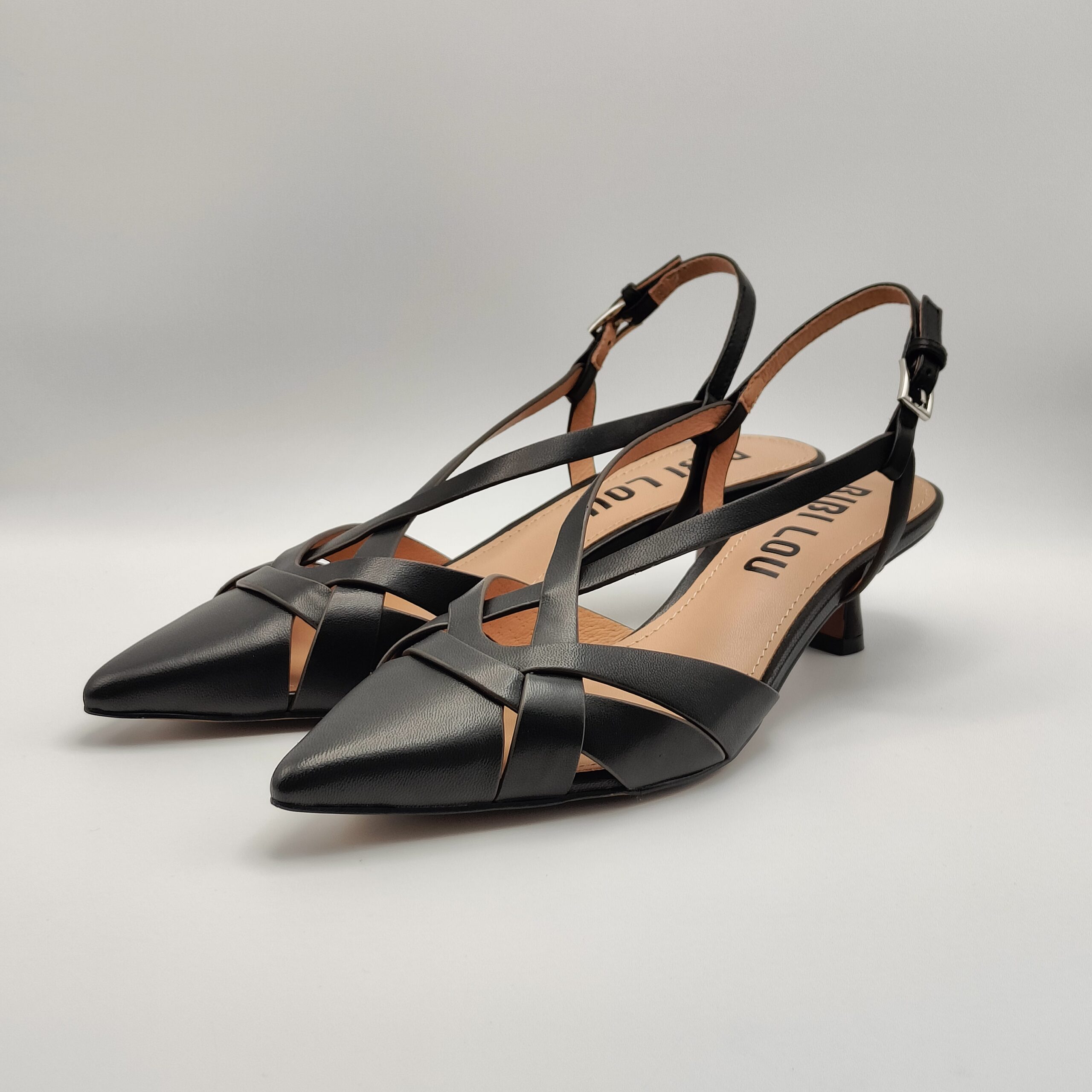 BIBILOU - chanel intagli in pelle nero taglio vivo tacco 50