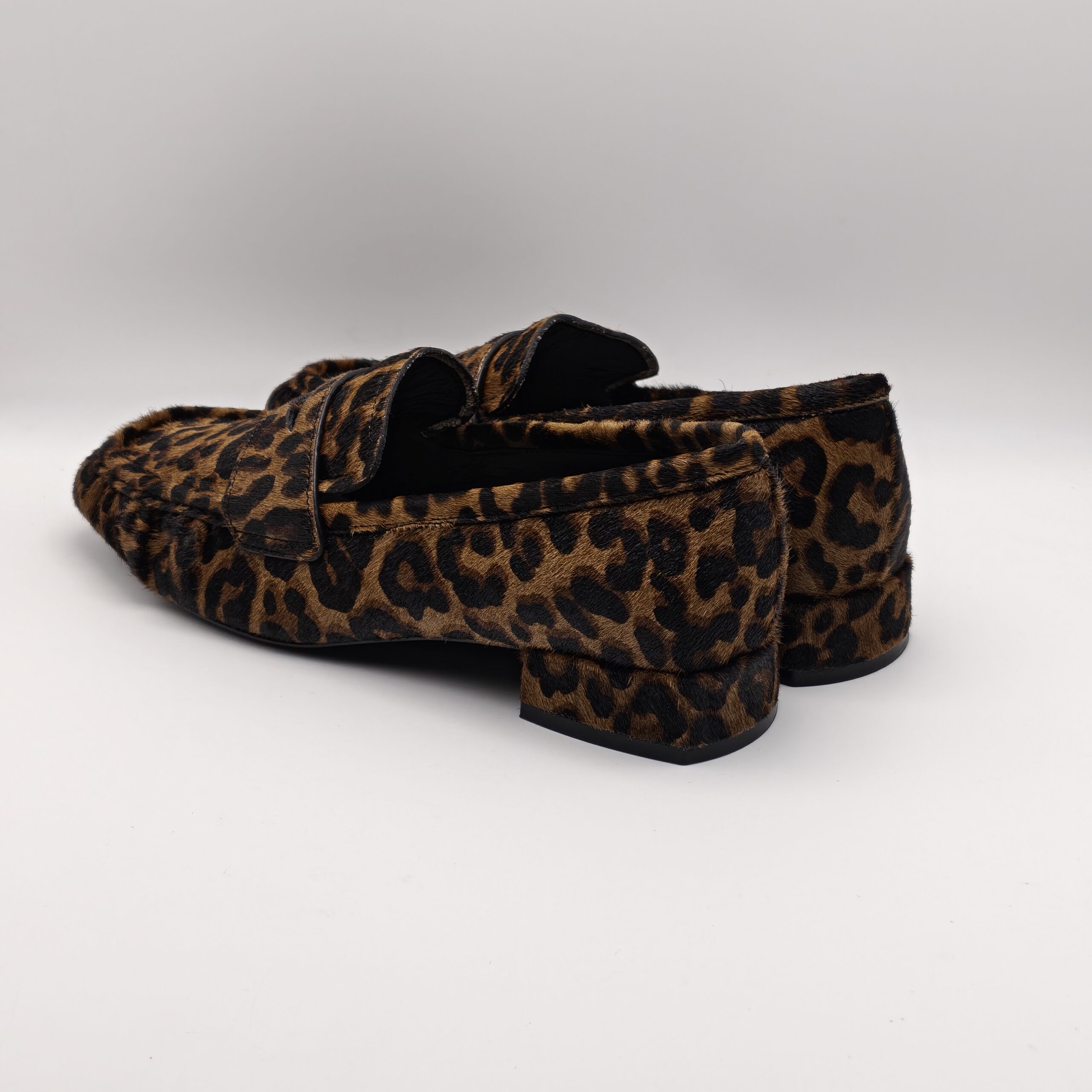 BIBILOU - mocassino goffrato in pony leopardo tacco 30 - immagine 4